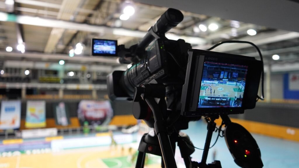 camera, watch tv, livestream, sports, live sport, basketball, arena, streaming, camera operator, livestream, livestream, livestream, livestream, livestream